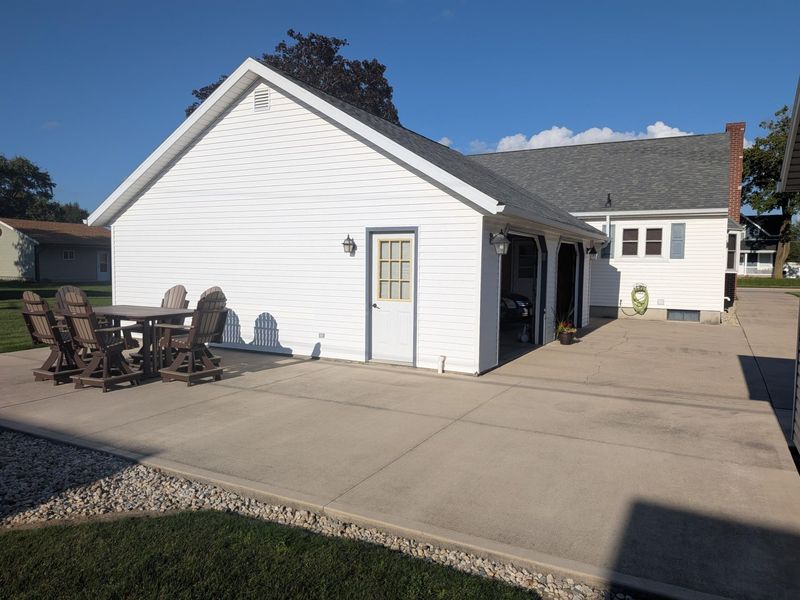 407 S Washington Street, New Bremen, OH 45869 Photo 2