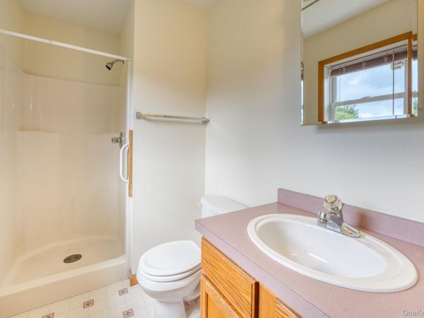 200 Doris Street, Port Ewen, NY 12466