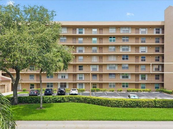 4570 NW 18TH Avenue, Unit 310, Deerfield Beach, FL 33064