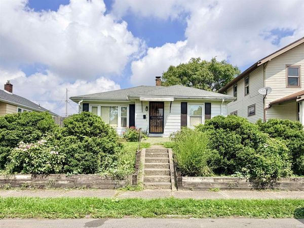 1023 Shore Drive, Fort Wayne, IN 46805