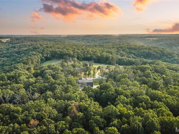 404 Coyote Creek Lane, Climax Springs, MO 65324