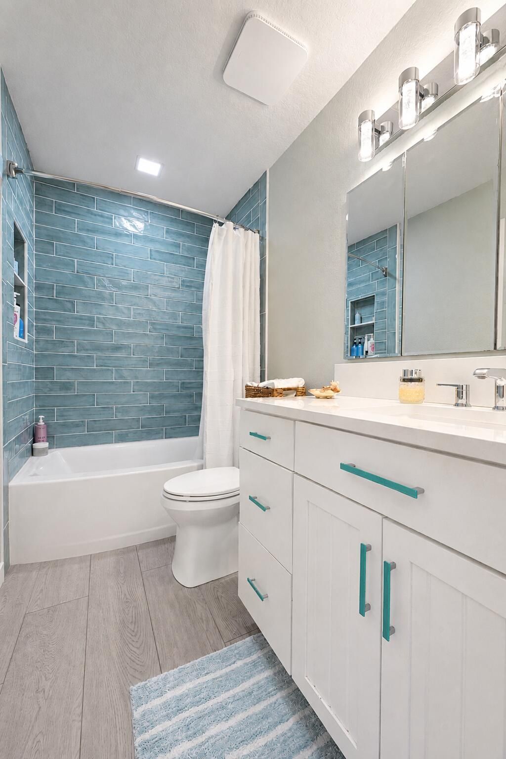 1177 Bayshore Drive, Unit 207, Fort Pierce, FL 34949 Photo