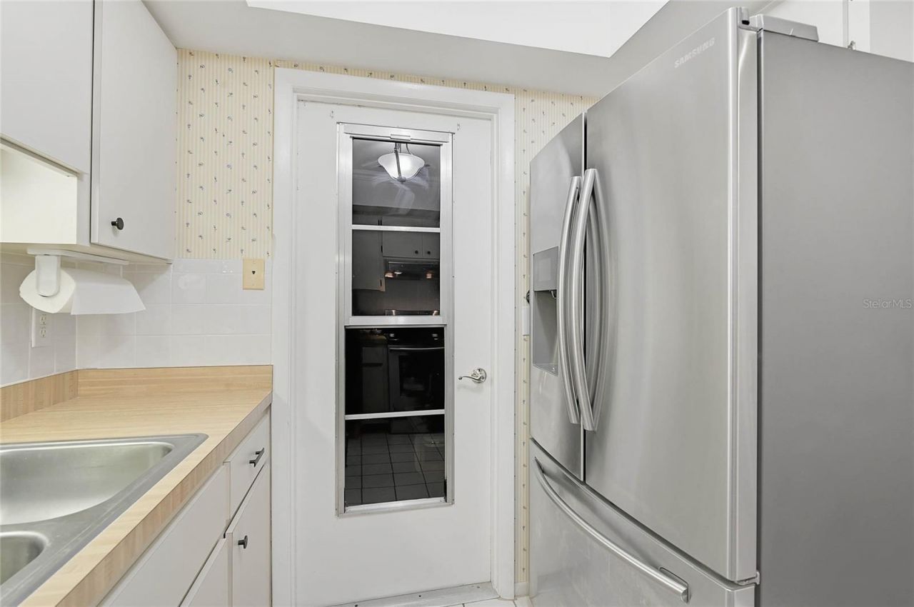 3189 Glen Elyn Boulevard, Unit 3, Sarasota, FL 34237 Photo