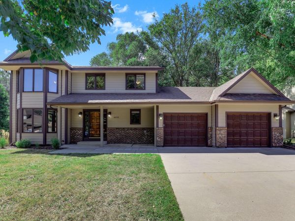 4690 Parkridge Drive, Eagan, MN 55123