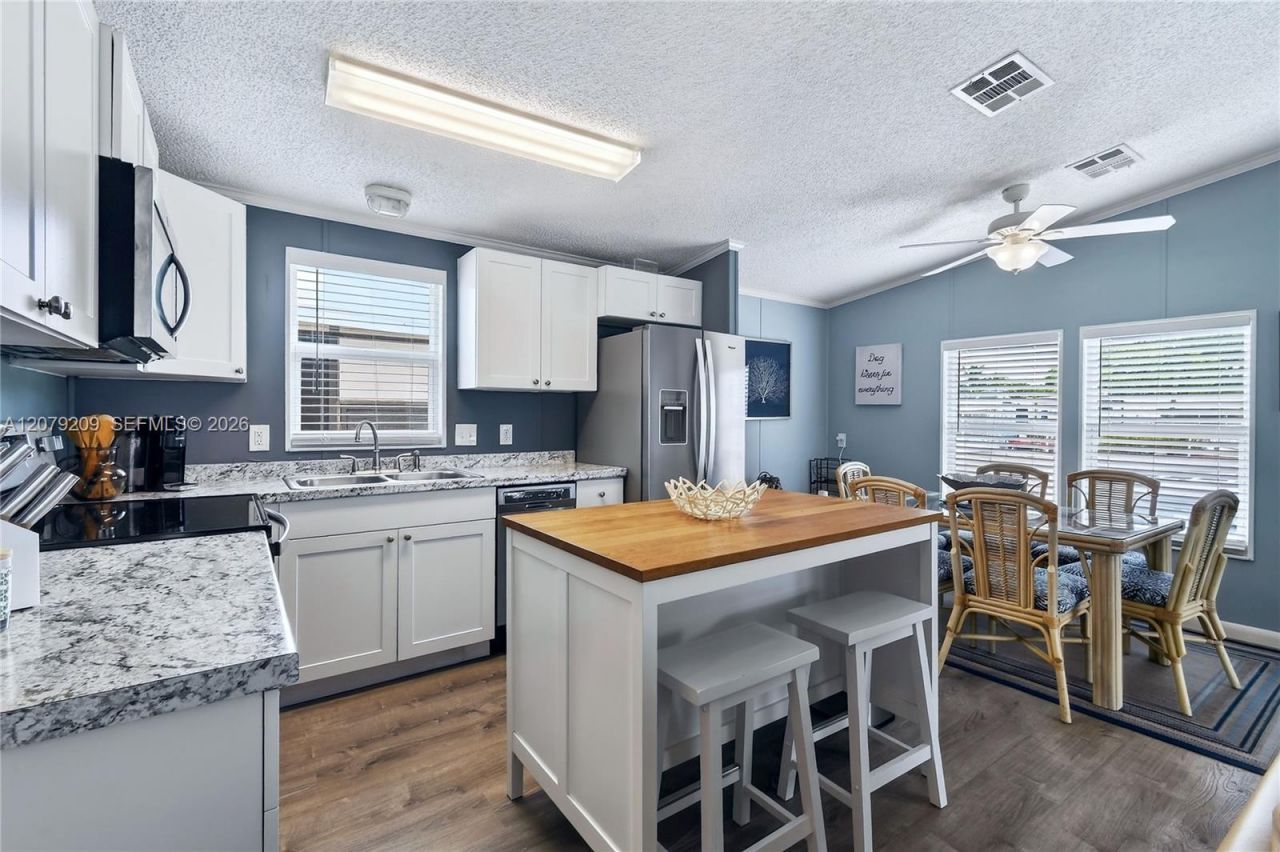 10701 S Ocean Dr, Lot 764, Jensen Beach, FL 34957 Photo