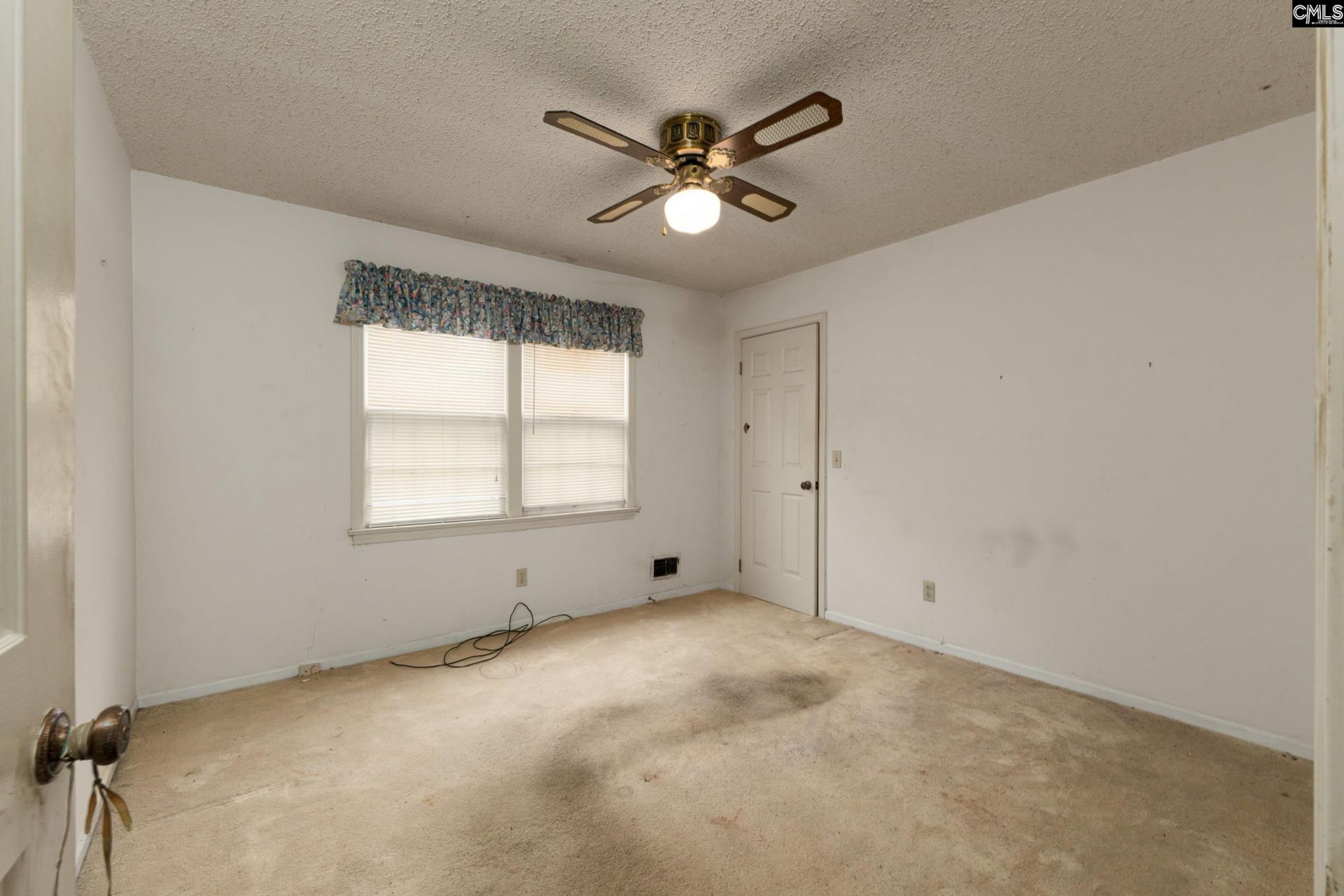 7710 Hunt Club Road  Photo 10