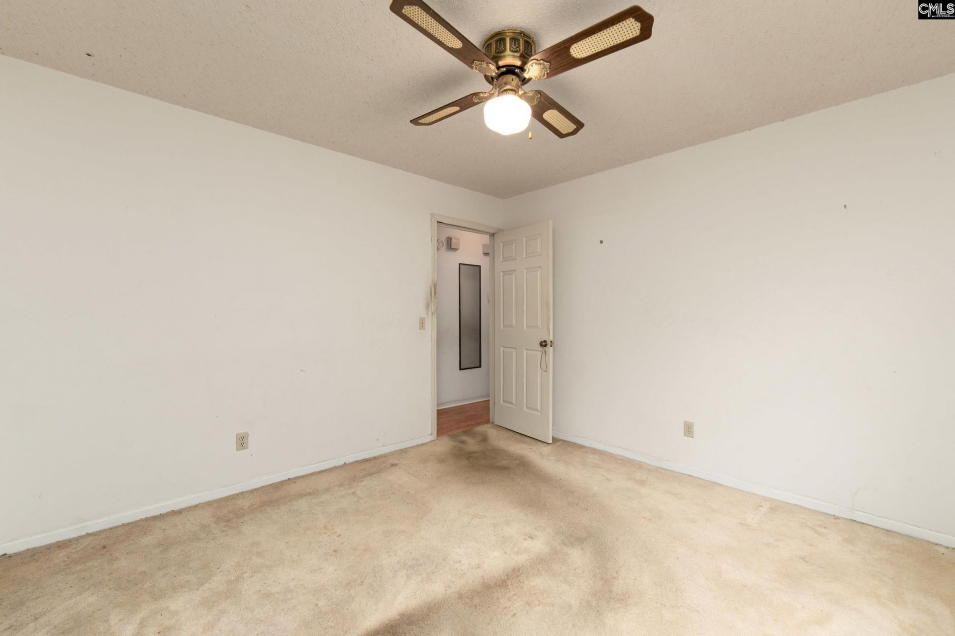 7710 Hunt Club Road  Photo 11