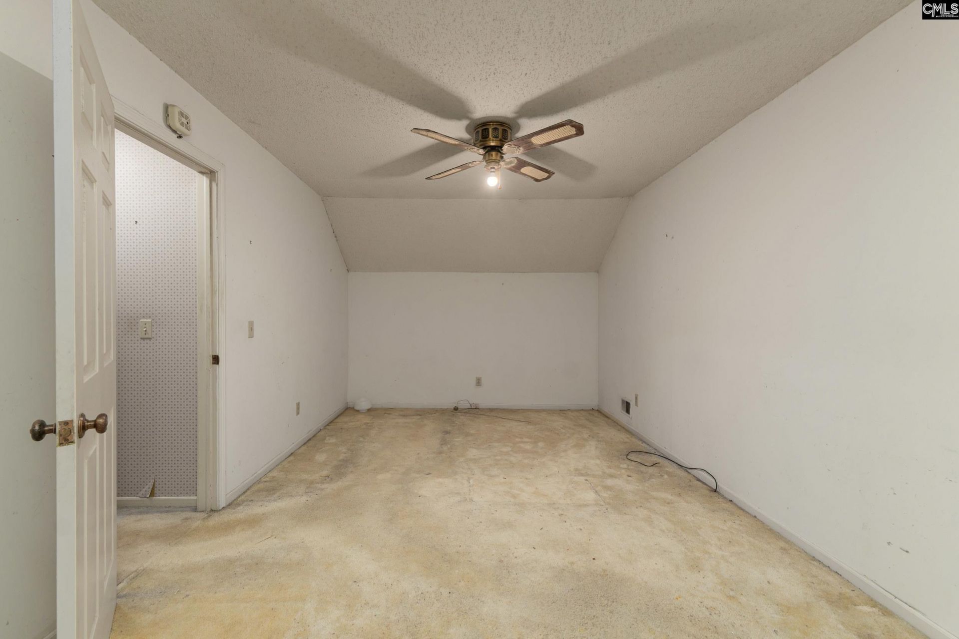 7710 Hunt Club Road  Photo 15