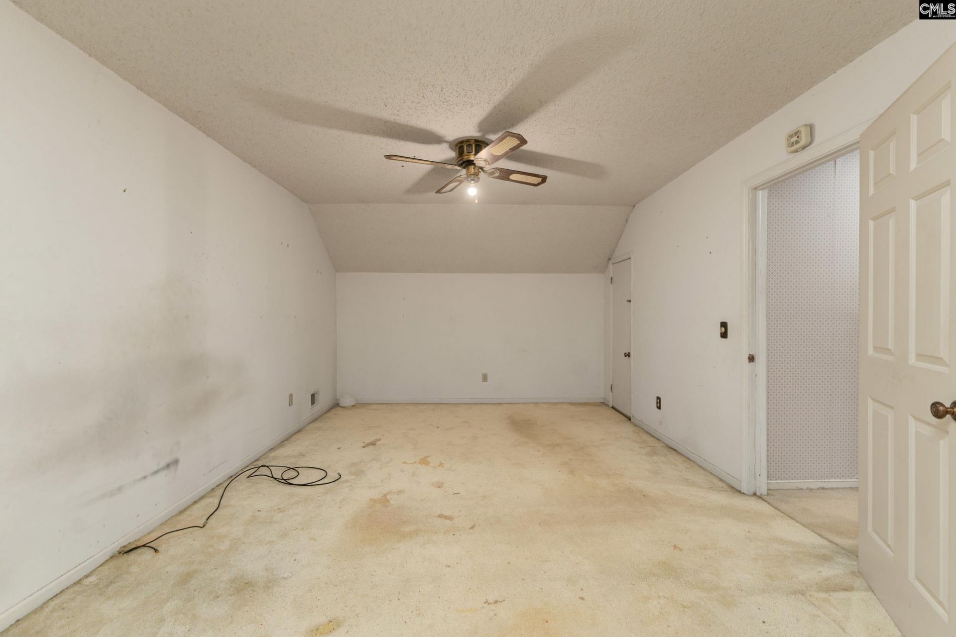 7710 Hunt Club Road  Photo 17