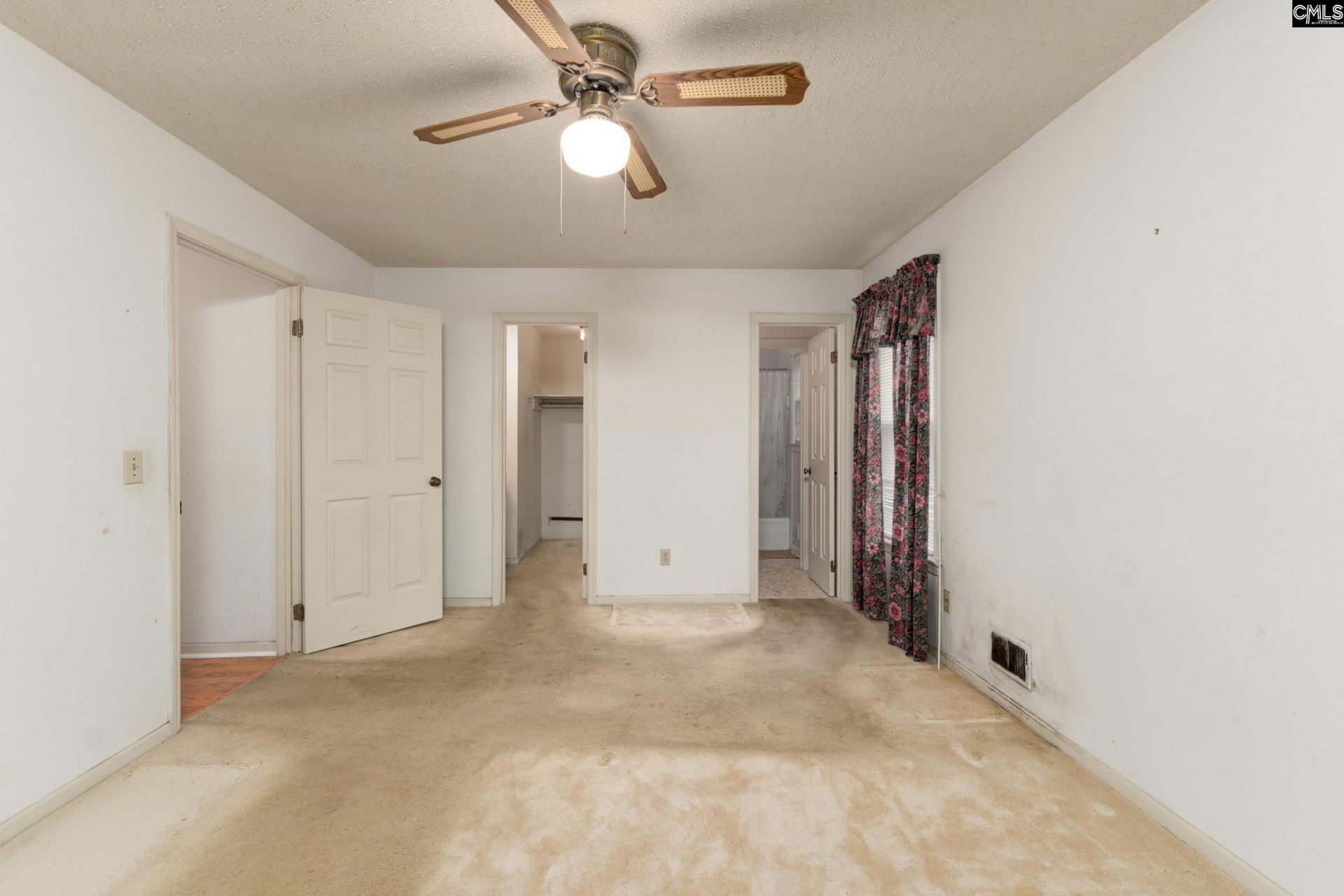 7710 Hunt Club Road  Photo 8