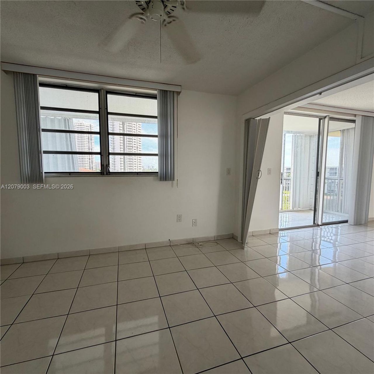 2980 E Point East Dr, Unit D608, Aventura, FL 33160 Photo