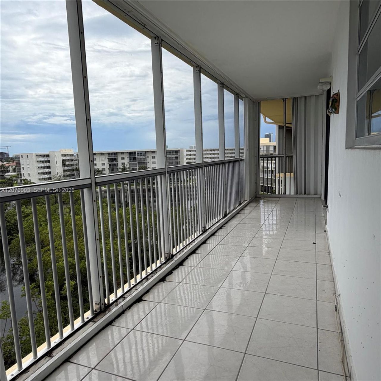 2980 E Point East Dr, Unit D608, Aventura, FL 33160 Photo