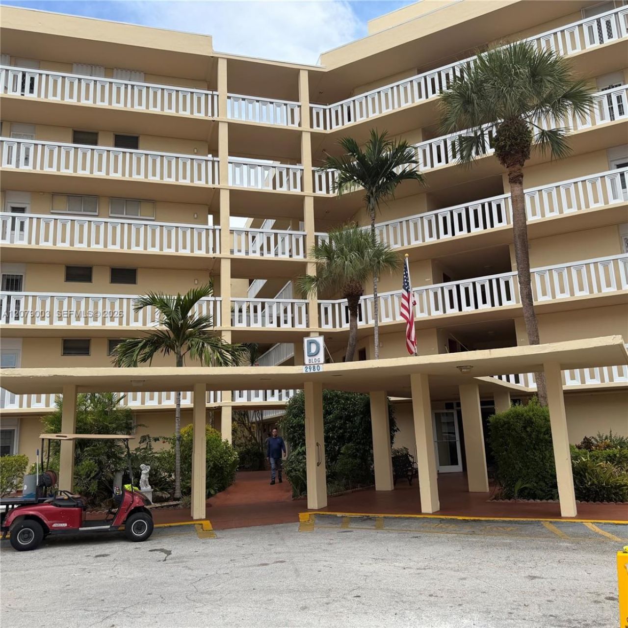 2980 E Point East Dr, Unit D608, Aventura, FL 33160 Photo