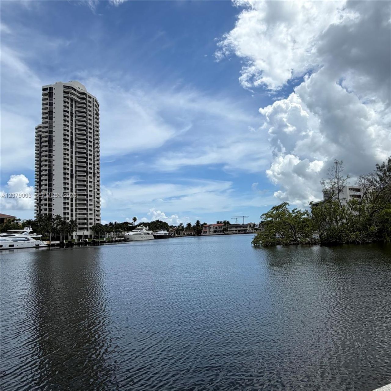 2980 E Point East Dr, Unit D608, Aventura, FL 33160 Photo