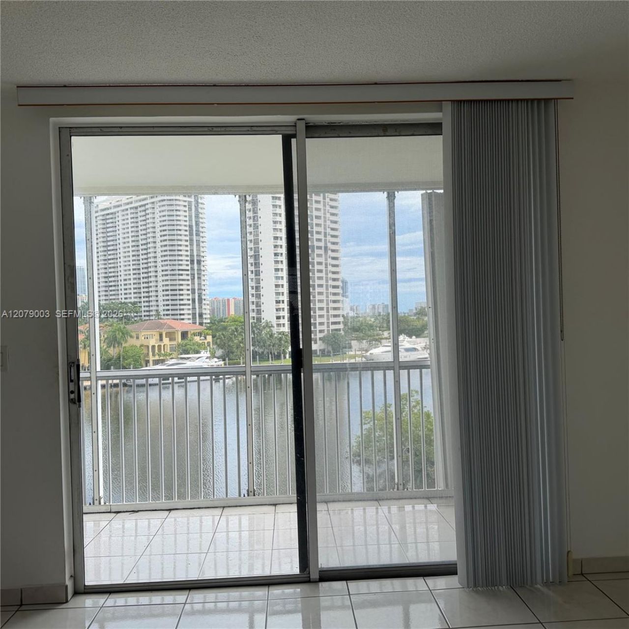 2980 E Point East Dr, Unit D608, Aventura, FL 33160 Photo