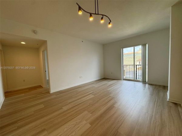 10 Aragon Ave , Unit 1008, Coral Gables, FL 33134