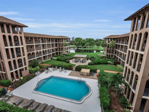 6100 GULFPORT BOULEVARD S, Unit 405, GULFPORT, FL 33707