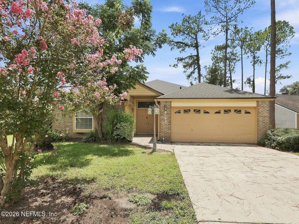 8167 LOCH LOMOND Lane, Jacksonville, FL 32244