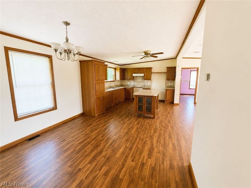 723 W Livingston Avenue, Crestline, OH 44827 Photo 18