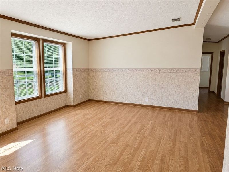 723 W Livingston Avenue, Crestline, OH 44827 Photo 8