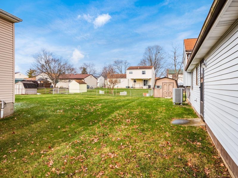 2411 Red Rock Boulevard, Grove City, OH 43123 Photo 23