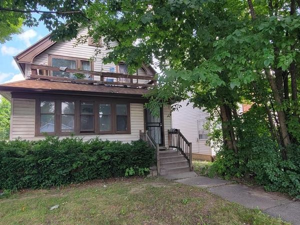 4572 W Fond Du Lac AVENUE, Milwaukee, WI 53216