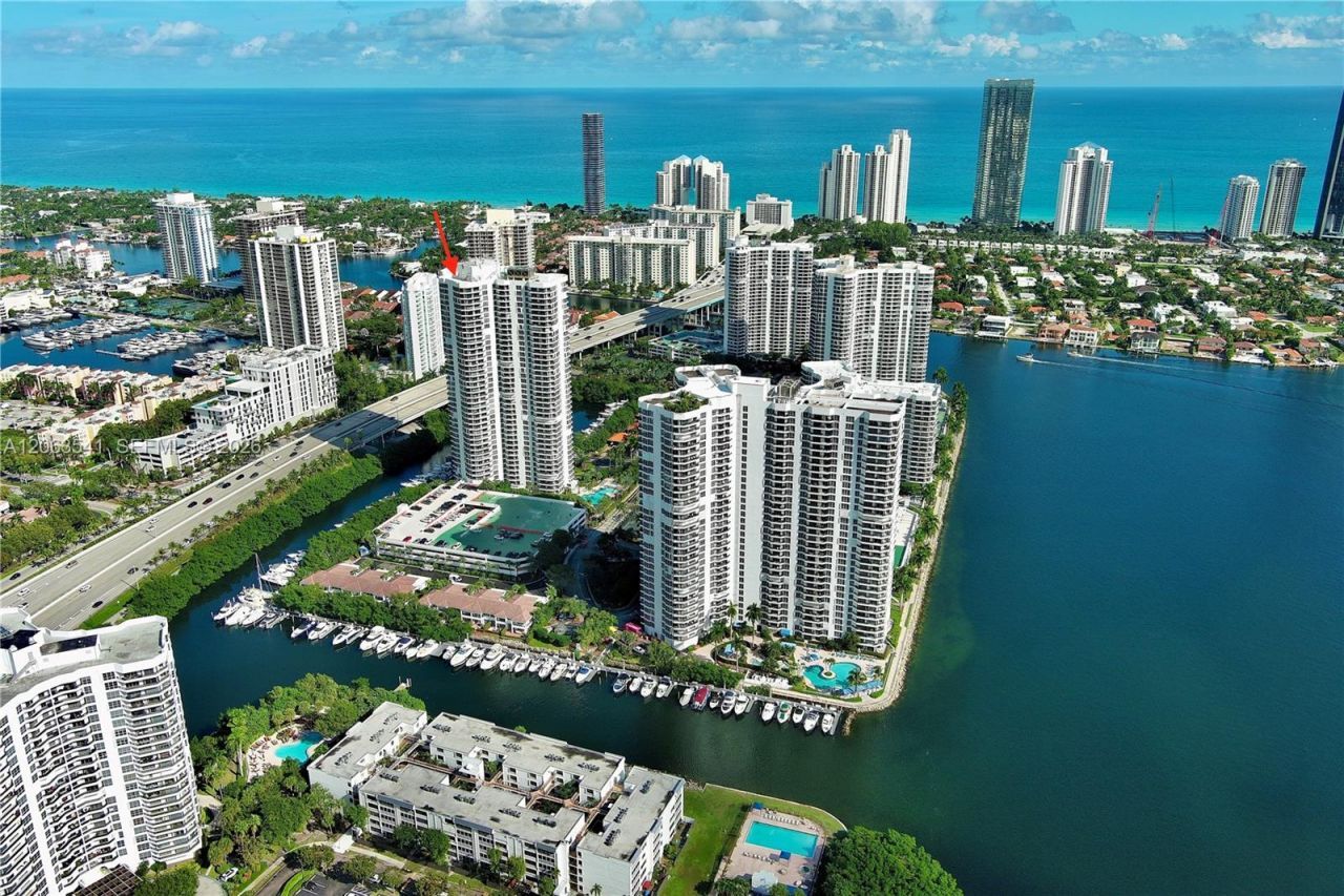 3500 Mystic Pointe Dr, Unit 2204, Aventura, FL 33180 Photo