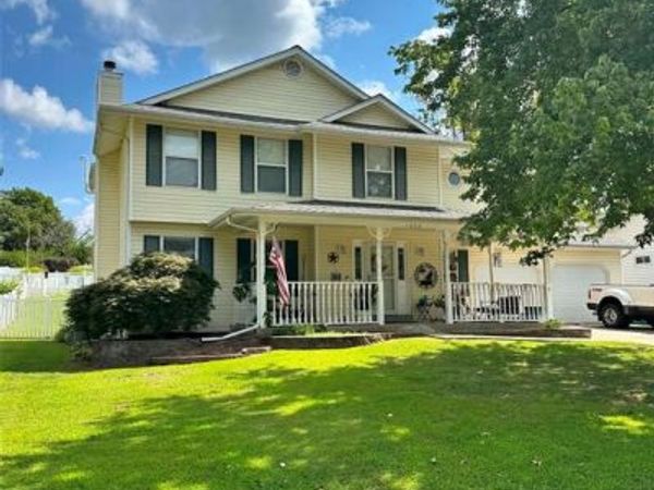 1266 Stephenridge Drive , St Charles, MO 63304