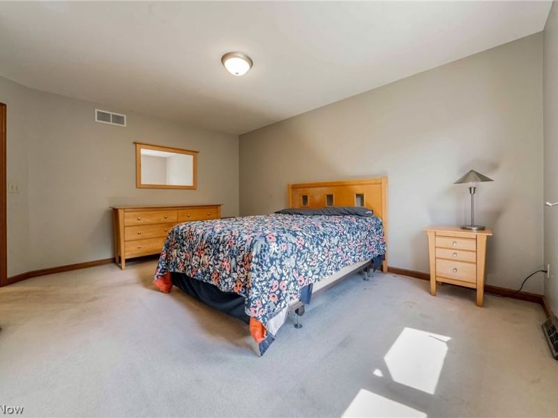 4084 Shelly Drive, Seven Hills, OH 44131 Photo 26