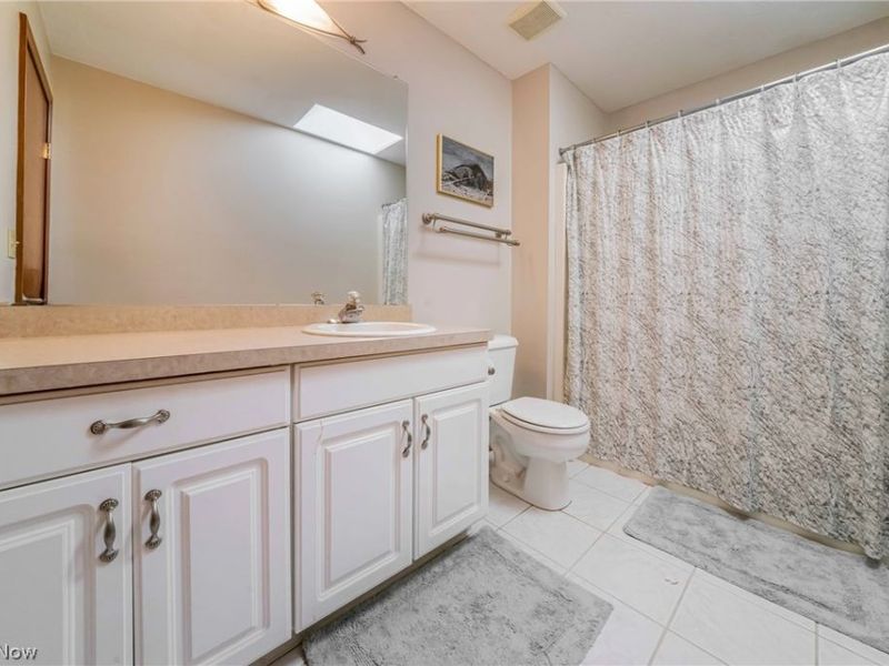 4084 Shelly Drive, Seven Hills, OH 44131 Photo 27