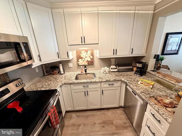 530 SUMMIT HOUSE , Unit 530, WEST CHESTER, PA 19382