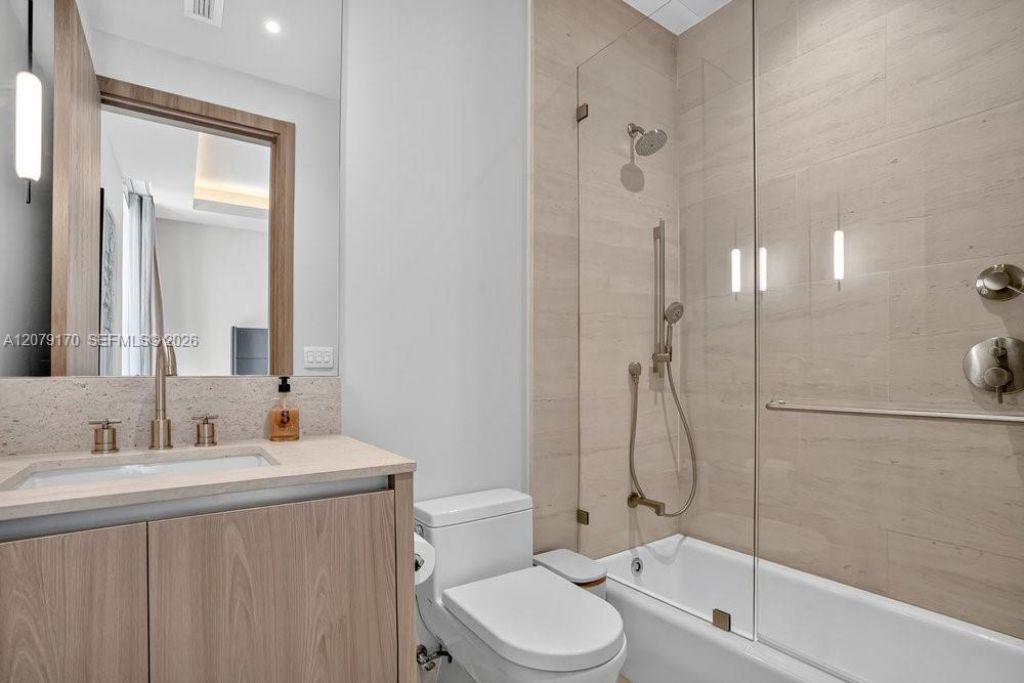 5831 Alton Rd , Miami Beach, FL 33140 Photo
