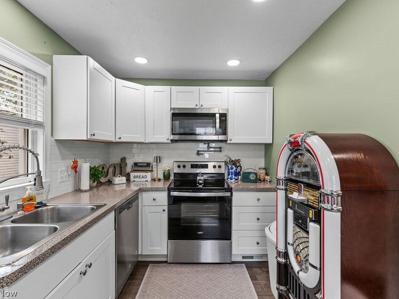 2610 7th Street, Cuyahoga Falls, OH 44221 Photo 4