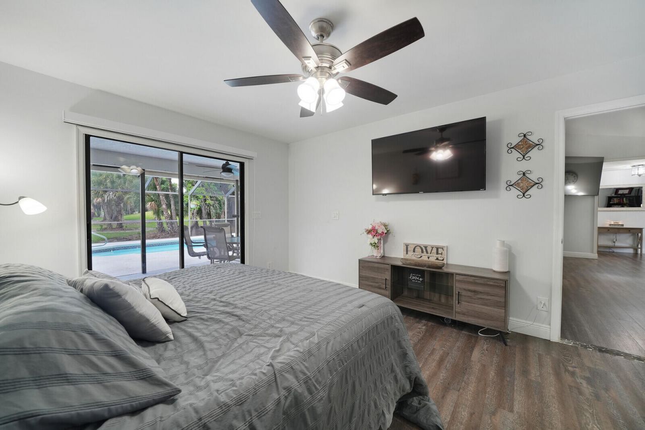 230 Ponce De Leon Street, Royal Palm Beach, FL 33411 Photo