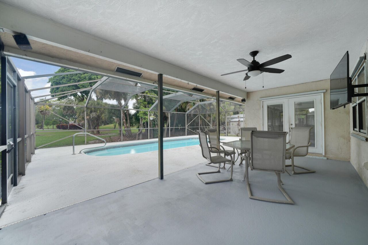 230 Ponce De Leon Street, Royal Palm Beach, FL 33411 Photo