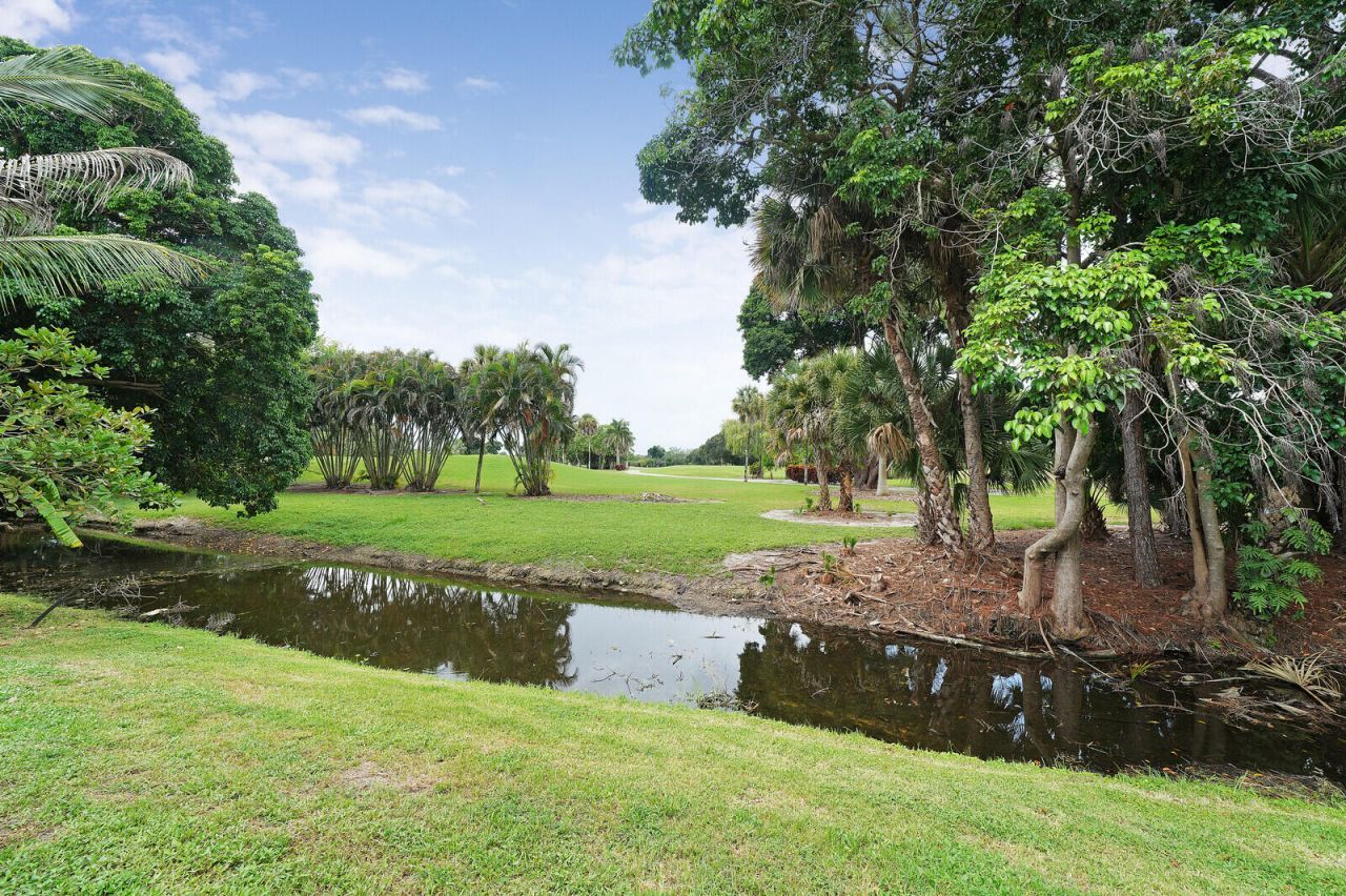 230 Ponce De Leon Street, Royal Palm Beach, FL 33411 Photo