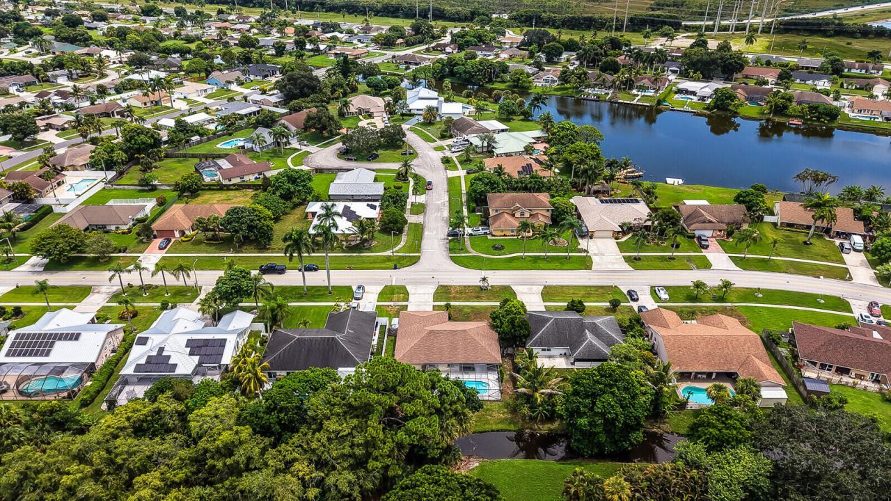 230 Ponce De Leon Street, Royal Palm Beach, FL 33411 Photo