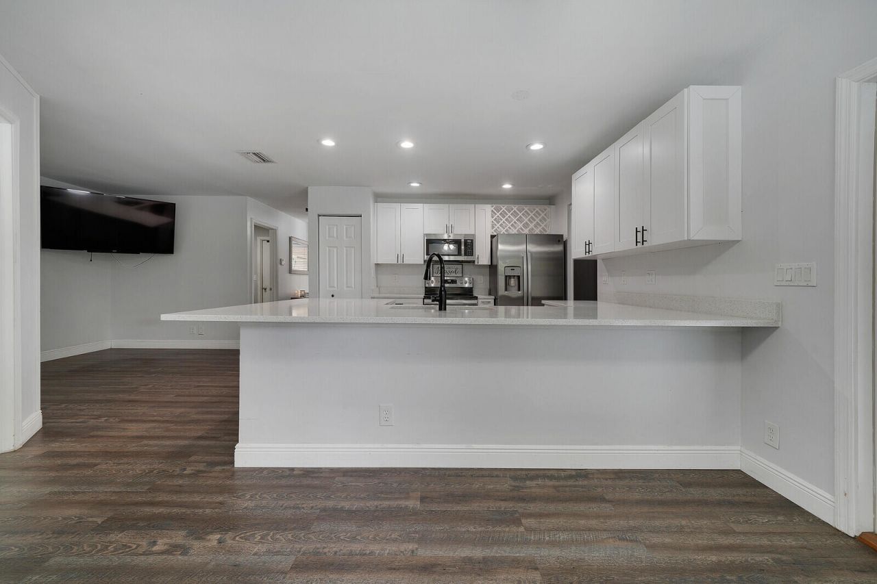 230 Ponce De Leon Street, Royal Palm Beach, FL 33411 Photo