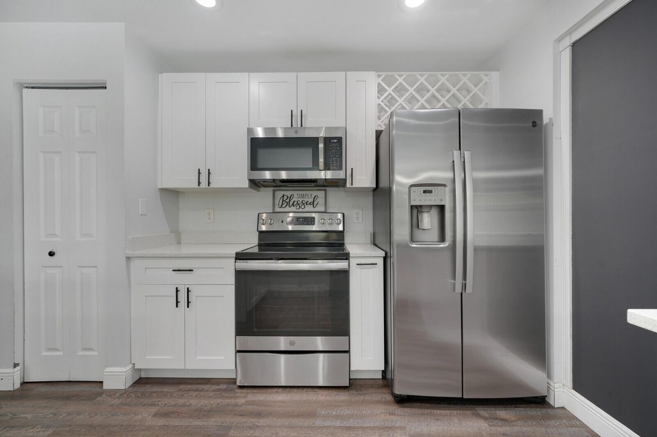 230 Ponce De Leon Street, Royal Palm Beach, FL 33411 Photo
