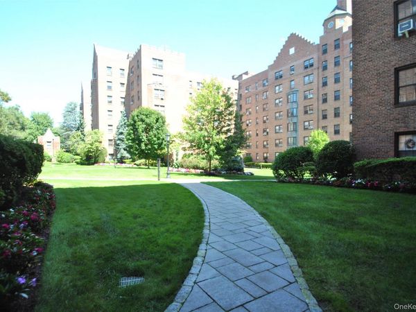 198 Garth Road, Unit 3C, Scarsdale, NY 10583