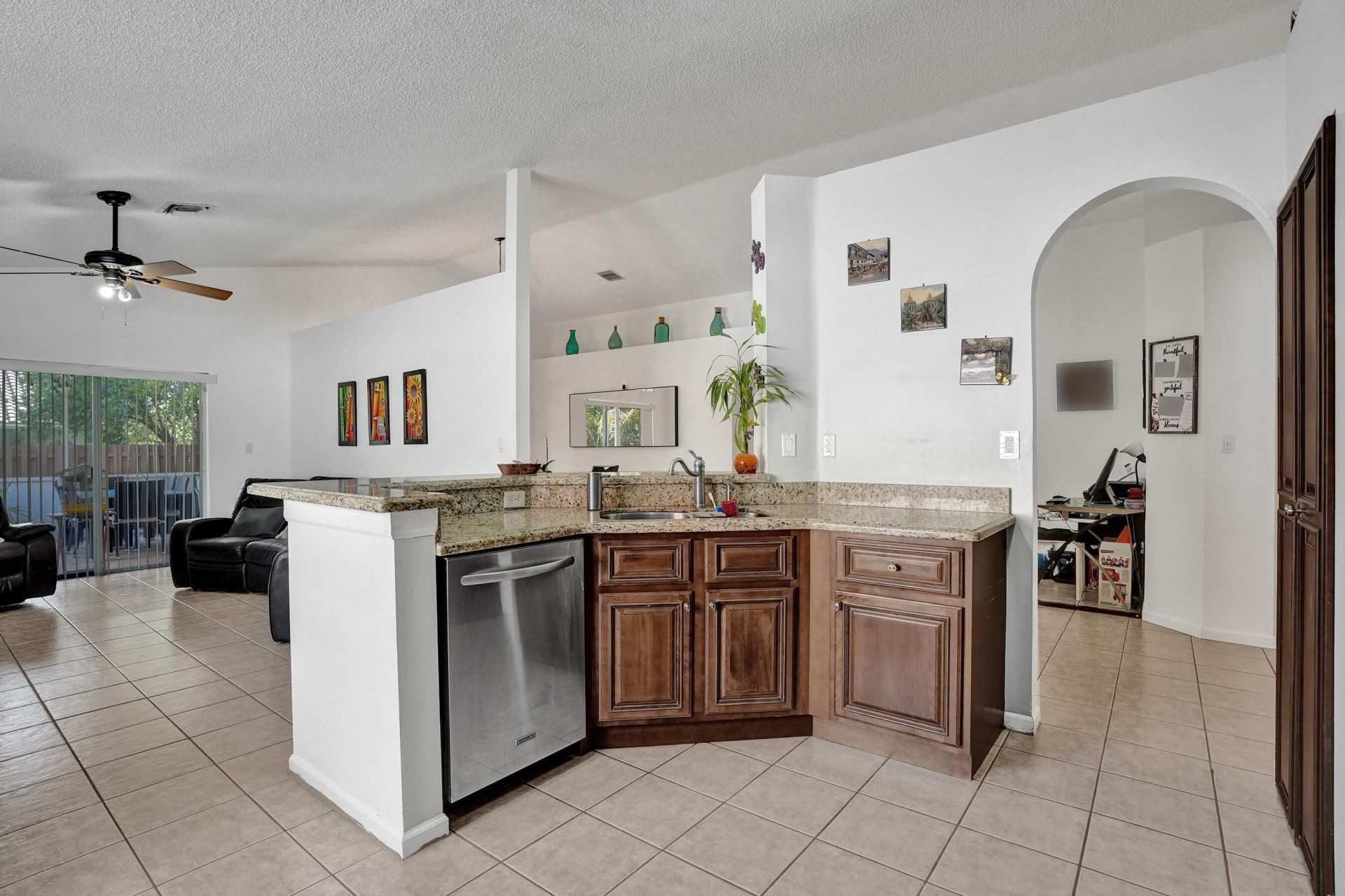 7572 Parkside Lane, Margate, FL 33063 Photo