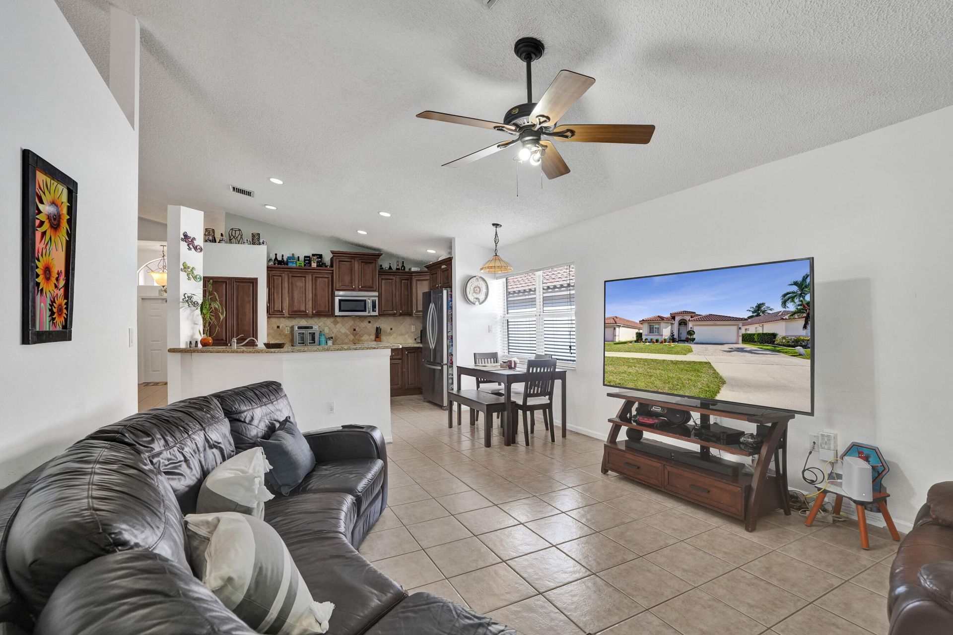 7572 Parkside Lane, Margate, FL 33063 Photo