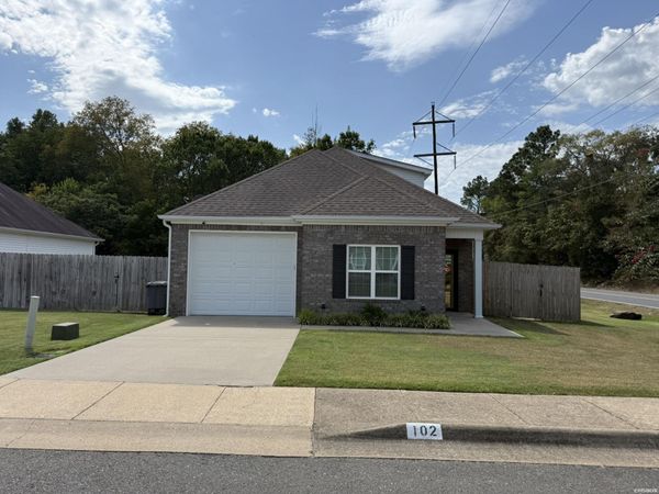 102 SUNFLOWER Street, Hot Springs, AR 71901