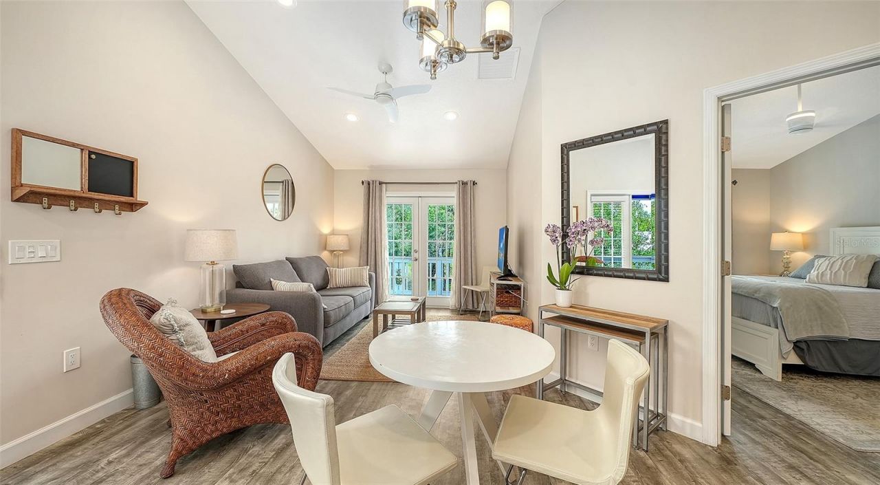 1685 6th Street, Sarasota, FL 34236 Photo