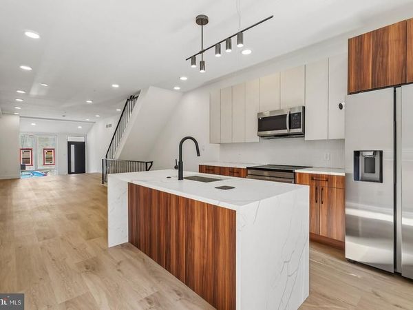 28 E PLEASANT STREET, PHILADELPHIA, PA 19119