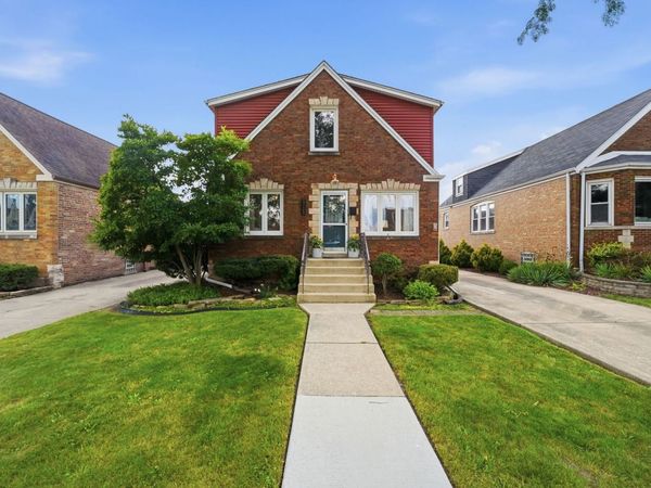 5712 S NASHVILLE Avenue, Chicago, IL 60638