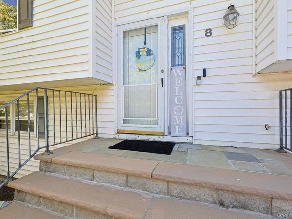 8 Pine Street , Middletown, NY 10940