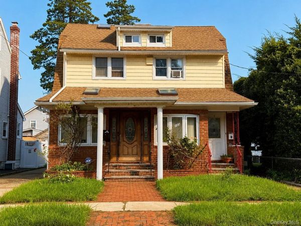 103 E Saint Marks Place, Valley Stream, NY 11580