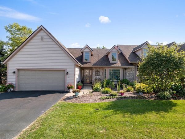 2081 Upper Ridge ROAD, Port Washington, WI 53074