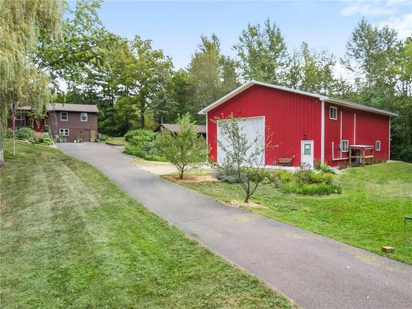 1373 Pine View Trail, Houlton, WI 54082